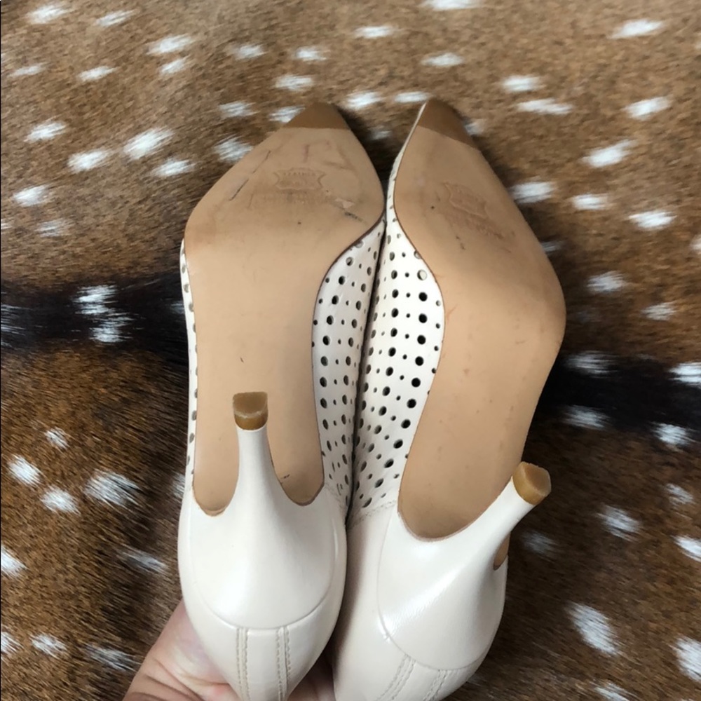 Stuart Weitzman Tan Pointed Heels Size 7.5 Ss - image 7